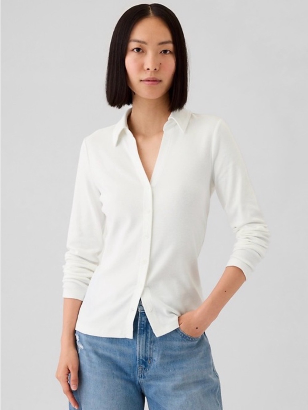 GAP Women's White Long-Sleeve Button Down Shirt